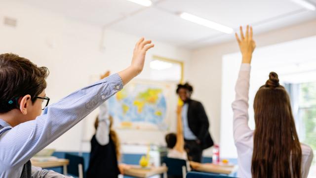 Mahasiswa Indonesia: Tantangan Akademik Dan Keseimbangan Hidup