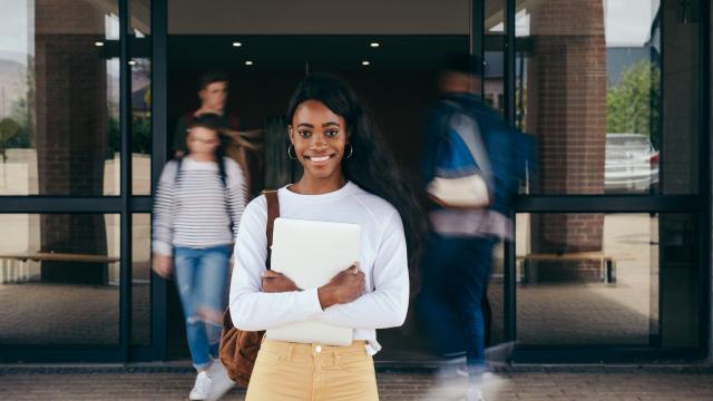 Kampus Sebagai Tempat Berkembang Dan Mengeksplorasi Diri