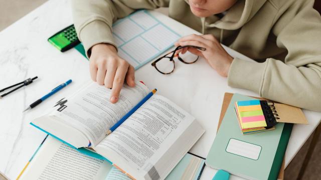Menguatkan Peran Mahasiswa Dalam Pendidikan Tinggi: Dari Kurikulum Hingga Kepedulian Sosial