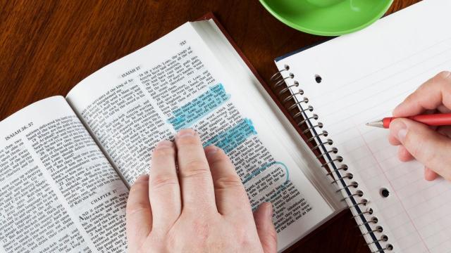 Gambar Artikel Dinamika Kehidupan Mahasiswa Di Era Modern: Antara Prestasi Akademik Dan Keseimbangan Diri