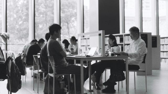 Gambar Artikel Mahasiswa Dan Tantangan Zaman: Integrasi Pendidikan, Kesehatan, Dan Kepemimpinan Sosial