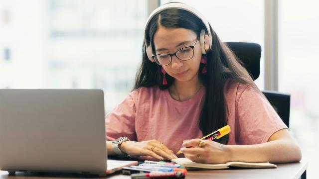 Mahasiswa Tangguh: Menjaga Kesehatan, Mengasah Karakter, Dan Berprestasi