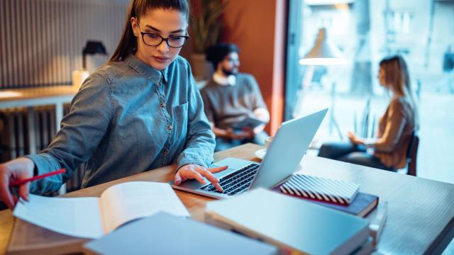 Gambar Artikel Mahasiswa Berintegritas: Menjaga Nilai, Karakter, Dan Prestasi