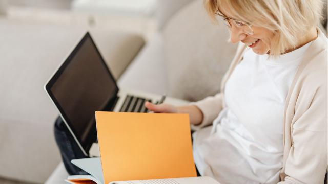 Gambar Artikel Menyongsong Dunia Kerja: Strategi Mahasiswa Mempersiapkan Karier Sejak Di Bangku Kuliah