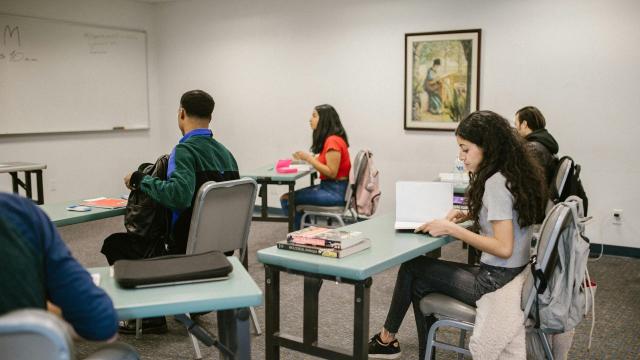 Gambar Artikel Membangun Kualitas Mahasiswa Melalui Sistem Kampus Yang Berkelanjutan