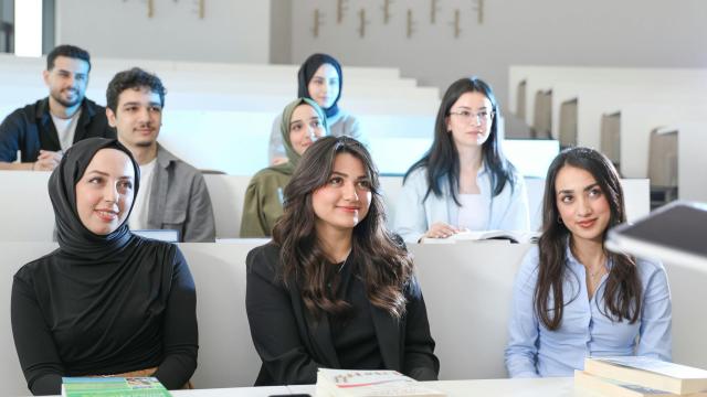 Gambar Artikel Mahasiswa Sebagai Agen Perubahan Dalam Lingkungan Kampus Dan Masyarakat