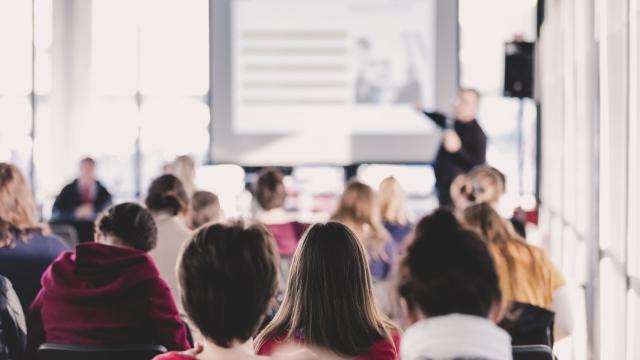 Mahasiswa Dalam Proses Pengembangan Diri Dan Kehidupan Kampus