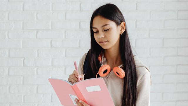 Gambar Artikel Mahasiswa Dan Peran Evaluasi Akademik Dalam Meningkatkan Kualitas Pembelajaran
