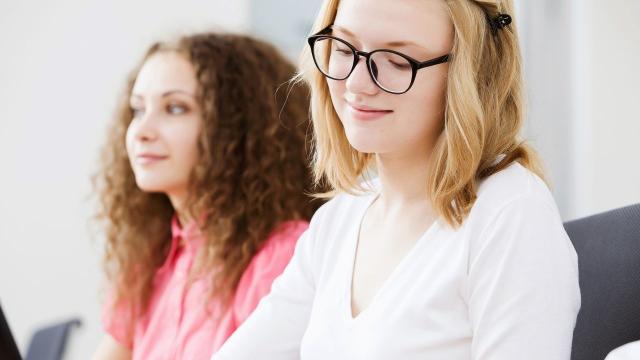 Mahasiswa Indonesia: Menyusun Strategi Hidup Di Tengah Kesibukan