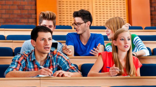 Ketahanan Mahasiswa Indonesia: Bertahan, Bertumbuh, Dan Menjaga Kesehatan Di Bangku Kuliah