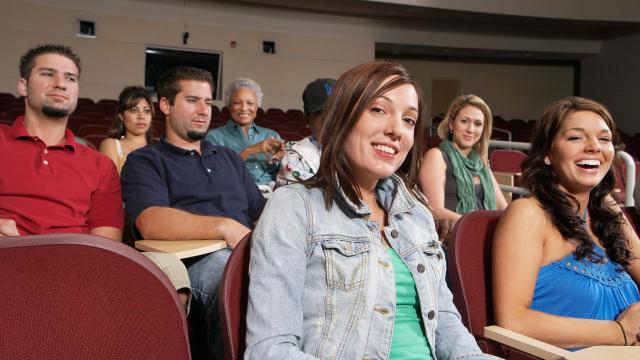 Gambar Artikel Mahasiswa Di Era Modern: Tantangan Akademik Dan Kesehatan Di Tengah Perubahan Sosial