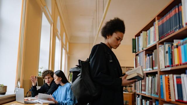 Gambar Artikel Peran Mahasiswa Dalam Membangun Pendidikan Tinggi Yang Inklusif Dan Berkarakter