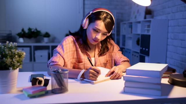 Mahasiswa Dan Penguatan Soft Skills Sebagai Bekal Dunia Kerja