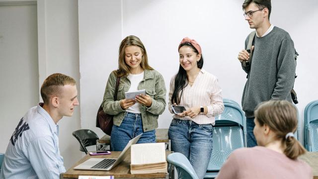 Gambar Artikel Mahasiswa Dan Kesiapan Karier: Menjembatani Dunia Akademik Dan Dunia Kerja