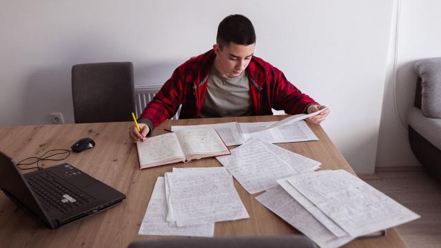 Gambar Artikel Mahasiswa, Organisasi Kampus, Dan Pembentukan Karakter Di Perguruan Tinggi Indonesia