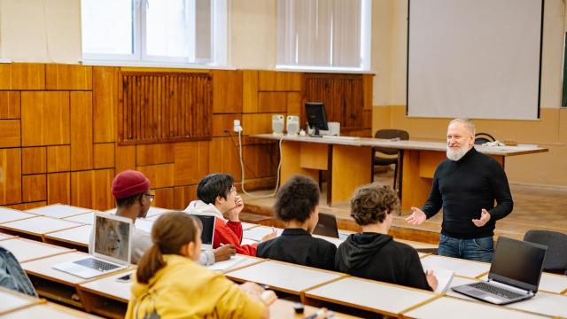 Literasi Kesehatan Di Kalangan Mahasiswa: Fondasi Penting Bagi Prestasi Dan Kehidupan Kampus