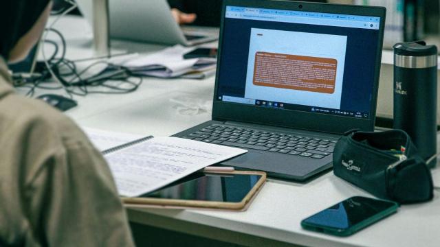 Gambar Artikel Mahasiswa Dan Manajemen Waktu: Menjaga Keseimbangan Akademik, Sosial, Dan Kesehatan