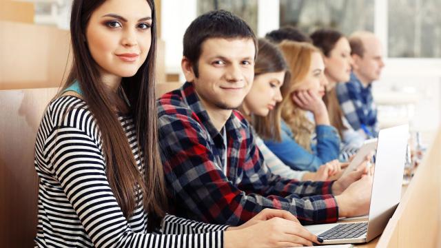 Mahasiswa Dan Peran Lingkungan Kampus: Menciptakan Ruang Tumbuh Yang Sehat Dan Inklusif