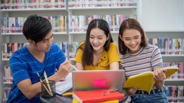 Mahasiswa Rantau Dan Proses Adaptasi: Belajar Mandiri Di Lingkungan Baru