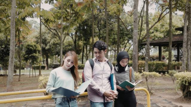 Gambar Artikel Burnout Akademik: Ketika Tekanan Kuliah Menggerus Kesehatan Mahasiswa