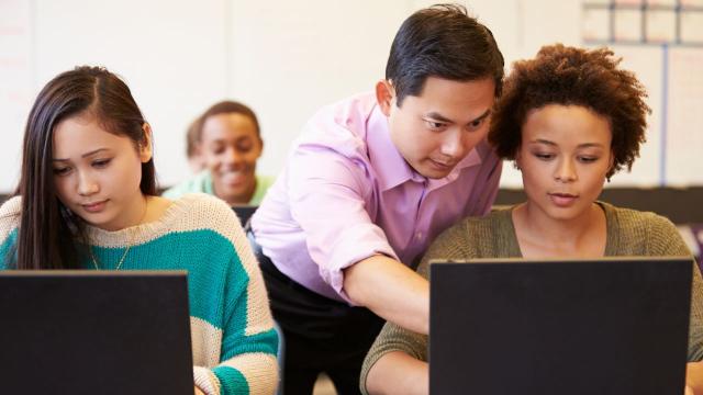 Gambar Artikel Mahasiswa Di Era Kompetisi Akademik: Antara Ambisi Dan Kesejahteraan Diri