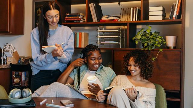 Gambar Artikel Peran Kampus Dalam Membentuk Karakter Dan Nilai Kehidupan Mahasiswa