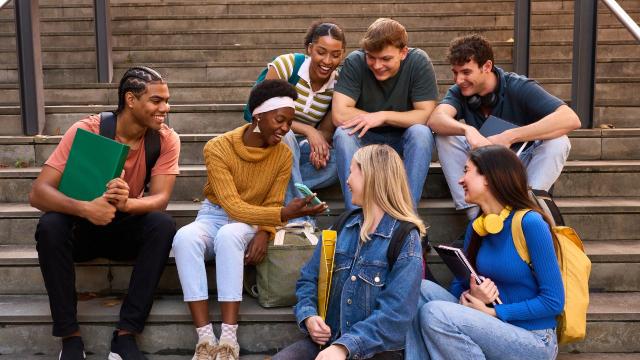 Gambar Artikel Potret Kehidupan Mahasiswa Indonesia Sebagai Proses Pendewasaan Diri