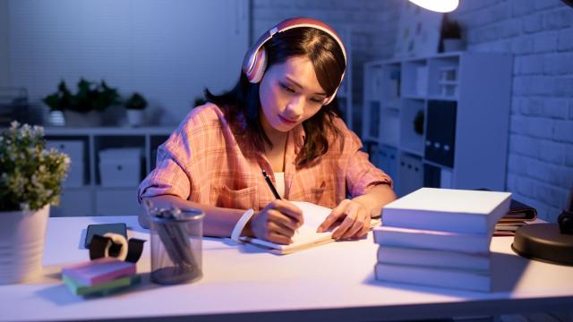 Gambar Artikel Kampus Sebagai Ruang Tumbuh Mahasiswa Dalam Menempa Ilmu Dan Karakter