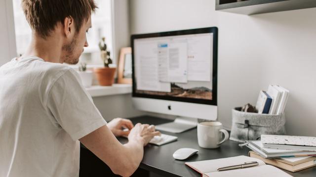 Gambar Artikel Realitas Kehidupan Mahasiswa Indonesia Dalam Menghadapi Dunia Akademik Yang Kompetitif