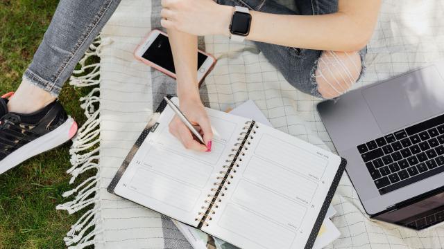 Gambar Artikel Kehidupan Mahasiswa Indonesia Dalam Membangun Kemandirian Dan Tanggung Jawab Pribadi