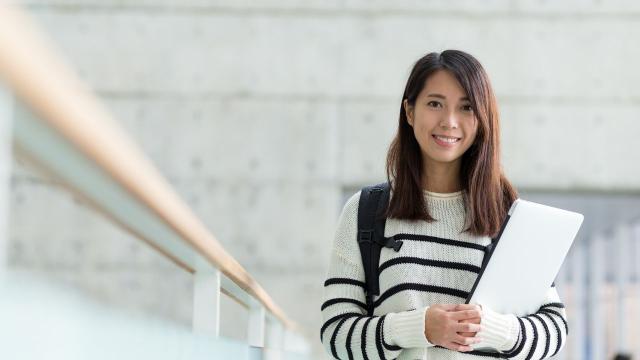 Realitas Kehidupan Mahasiswa Indonesia: Antara Tuntutan Akademik Dan Kehidupan Sosial