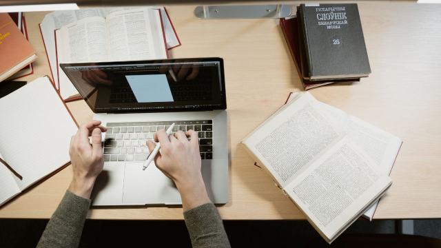 Gambar Artikel Mahasiswa Indonesia: Dinamika Kehidupan Kos, Kampus, Dan Kota