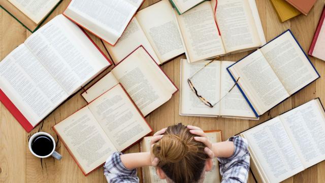 Gambar Artikel Mahasiswa Indonesia: Tantangan Dan Peluang Di Dunia Kampus