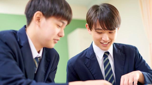 Gambar Artikel Mahasiswa Indonesia Dalam Dunia Kampus: Belajar, Bersosialisasi, Dan Bertumbuh