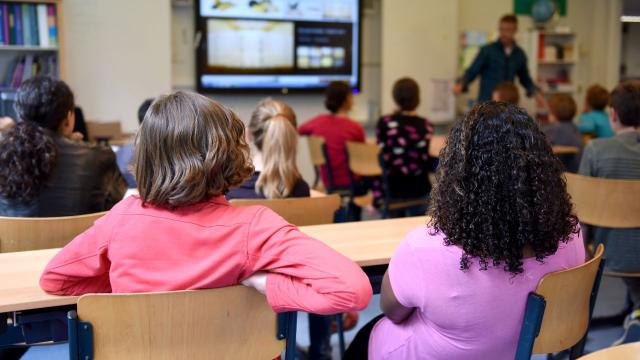 Gambar Artikel Kehidupan Mahasiswa Indonesia: Tantangan Akademik Dalam Lingkungan Yang Dinamis