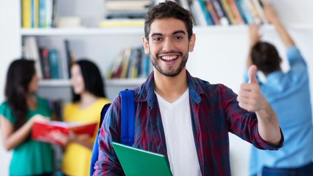 Kehidupan Mahasiswa Indonesia: Antara Kemandirian, Akademik, Dan Interaksi Sosial