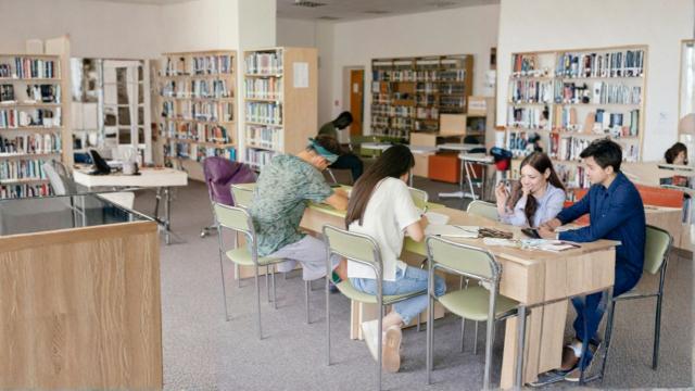 Gambar Artikel Menjalani Masa Kuliah Di Indonesia: Antara Kemandirian Dan Pembentukan Karakter