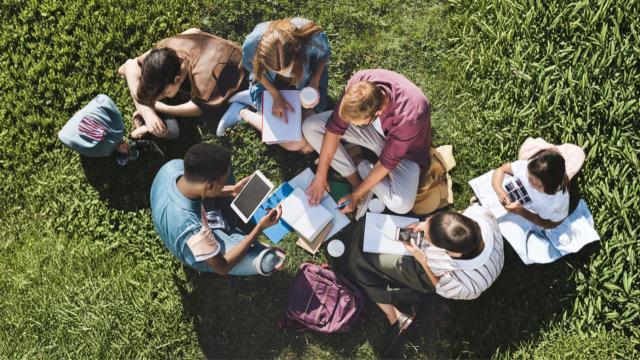 Gambar Artikel Kehidupan Mahasiswa Indonesia Sebagai Proses Pembentukan Sikap Dan Tanggung Jawab