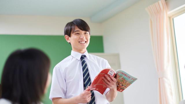 Adaptasi Mahasiswa Baru Dalam Memasuki Dunia Perguruan Tinggi Di Indonesia