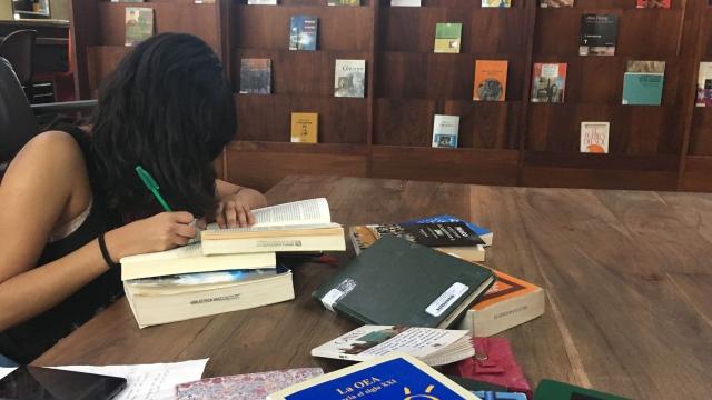 Gambar Artikel Mahasiswa Dan Pengembangan Soft Skill: Bekal Penting Di Luar Ruang Kelas