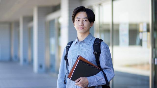 Ritme Kehidupan Mahasiswa Indonesia: Menjaga Keseimbangan Antara Akademik Dan Sosial