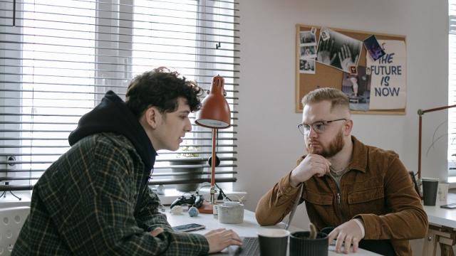 Kehidupan Mahasiswa Indonesia Di Era Modern: Antara Aktivitas Kampus Dan Realitas Sosial