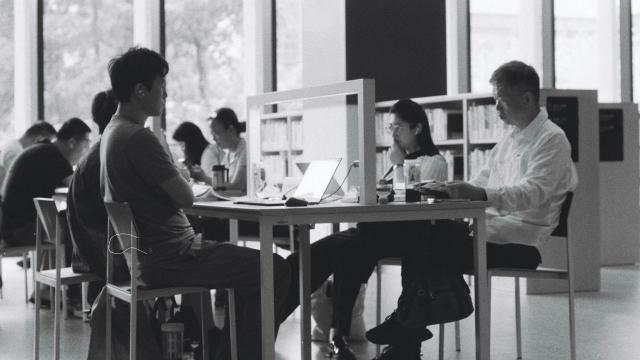 Gambar Artikel Mahasiswa Dan Kemandirian Finansial: Belajar Mengelola Uang Sejak Kuliah