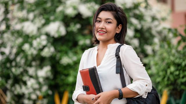 Gambar Artikel Mahasiswa Indonesia Dan Budaya Membaca: Tantangan Dan Peluang Di Era Digital