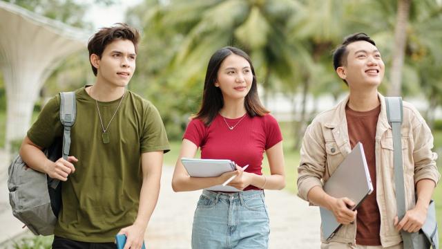 Kehidupan Mahasiswa Di Indonesia Sebagai Sarana Pengembangan Potensi Diri