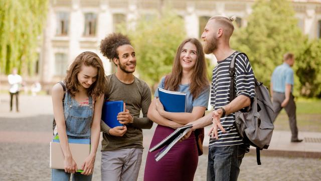 Gambar Artikel Mahasiswa Dan Proses Adaptasi Dalam Lingkungan Perguruan Tinggi