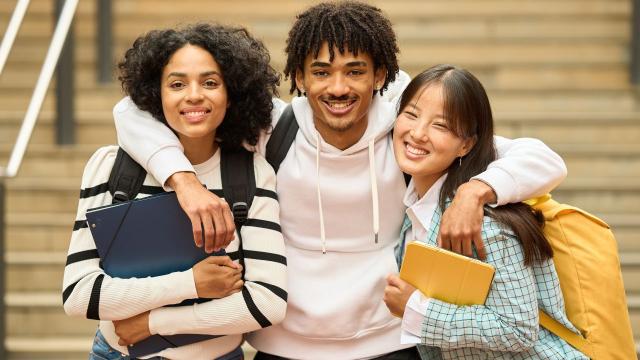 Kehidupan Mahasiswa Di Indonesia Dalam Menyiapkan Generasi Intelektual Muda