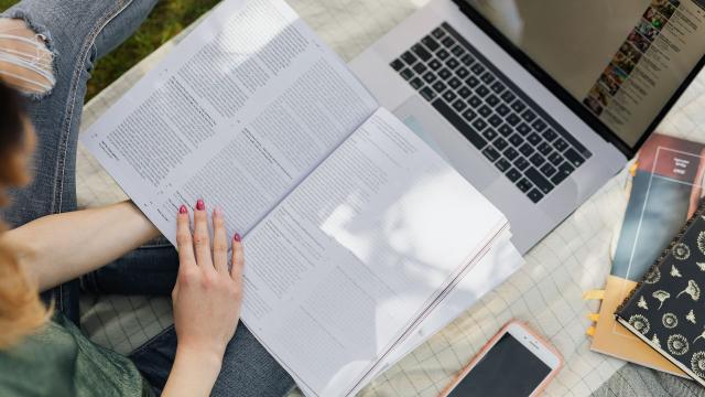 Gambar Artikel Kehidupan Mahasiswa Indonesia Sebagai Proses Pembelajaran Menuju Dunia Profesional