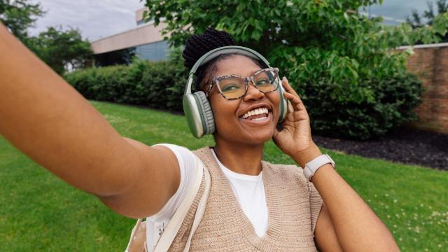 Gambar Artikel Kehidupan Mahasiswa Indonesia Sebagai Perjalanan Menuju Kedewasaan