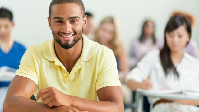 Gambar Artikel Mahasiswa Indonesia Dalam Peran Akademik, Organisasi, Dan Lingkungan Kampus